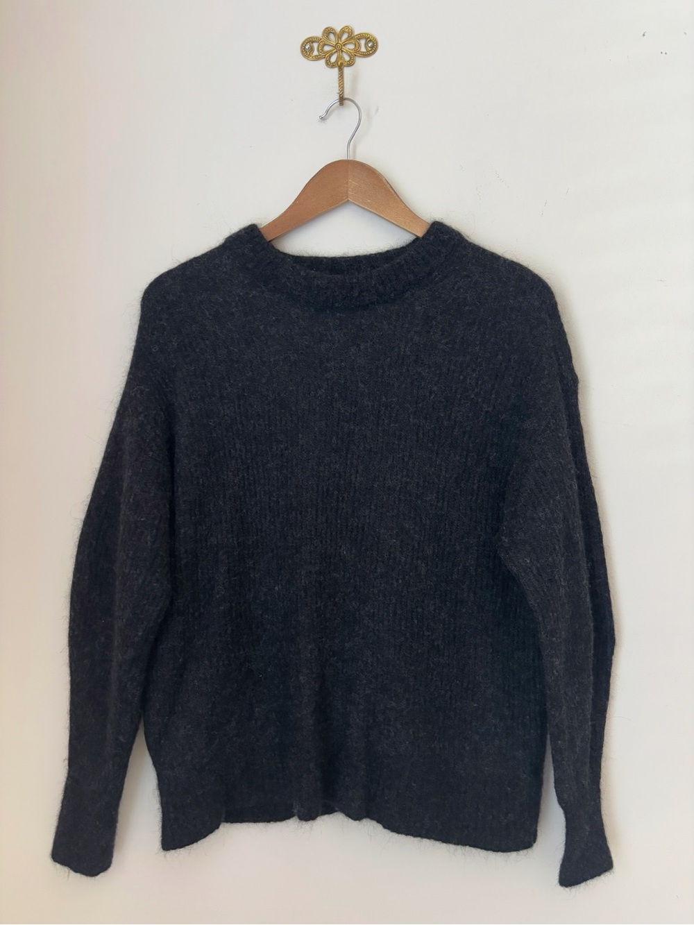 Everlane Heathered Black The Cocoon Crew Neck Sweater Medium